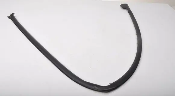 Land Rover Defender Front door rubber seal L8B2-20519-B