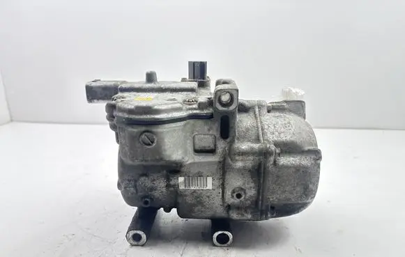 Toyota Auris E180 Air conditioning (A/C) compressor (pump) 0422000422 ES14C