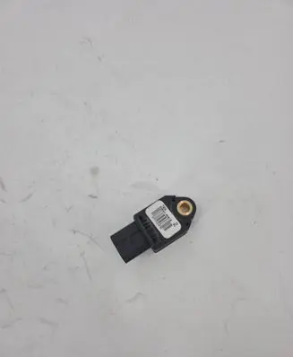 Toyota Yaris Airbag deployment crash/impact sensor 898310H010 0737424570