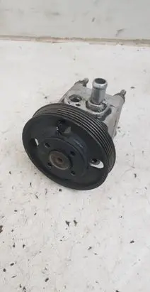 Volvo XC70 Power steering pump