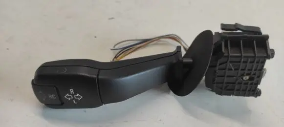 BMW 5 E39 Indicator stalk SAEQB92006 S138 8352172
