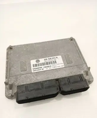 Volkswagen Polo IV 9N3 Engine control unit/module 03E906033R 5WP4422402 5WP44224