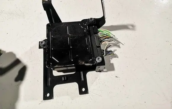 Land Rover Freelander ABS control unit/module e1021152 100480