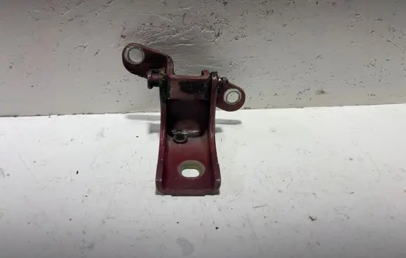 Ford Mondeo Mk III Front door upper hinge 1S7AF22800AB