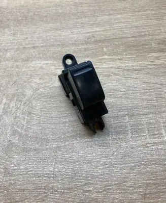 Nissan Primera Electric window control switch 25411AV600