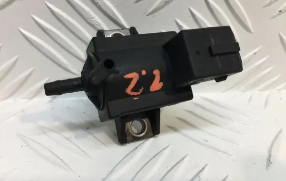 Lexus IS 220D-250-350 Turbo solenoid valve 258600R010