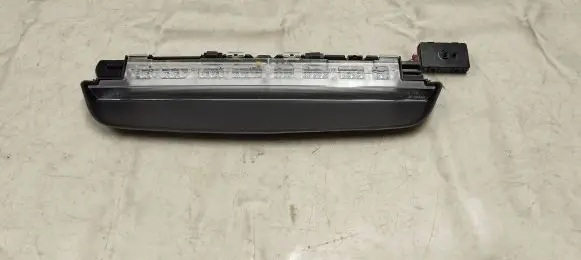 BMW 5 G30 G31 Third/center stoplight 7360527