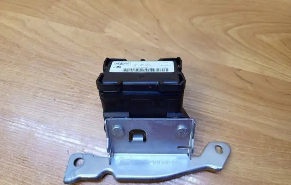 Volvo V50 ESP acceleration yaw rate sensor 1701-03533