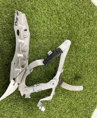 Mercedes-Benz S W221 Engine bonnet/hood hinges A2218800328