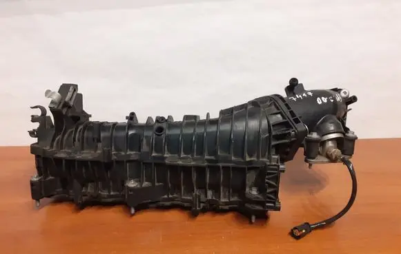 BMW 5 F10 F11 Intake manifold 780799105 7417