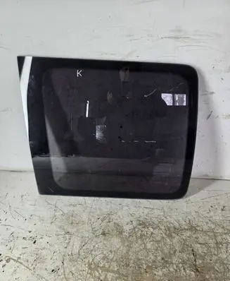 Volkswagen Caddy Rear side window