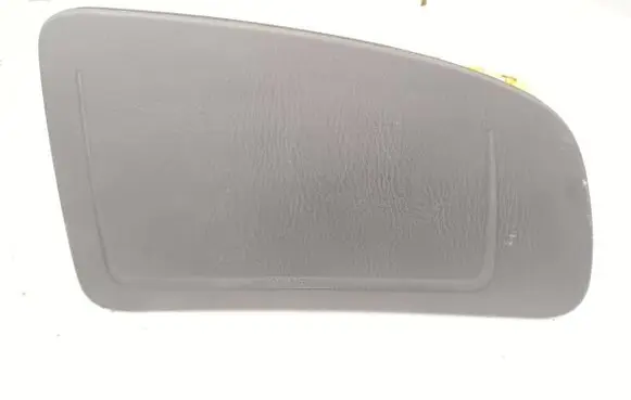 Mazda 626 Passenger airbag