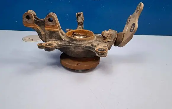 Peugeot 408 II Front wheel hub spindle knuckle 1647857280