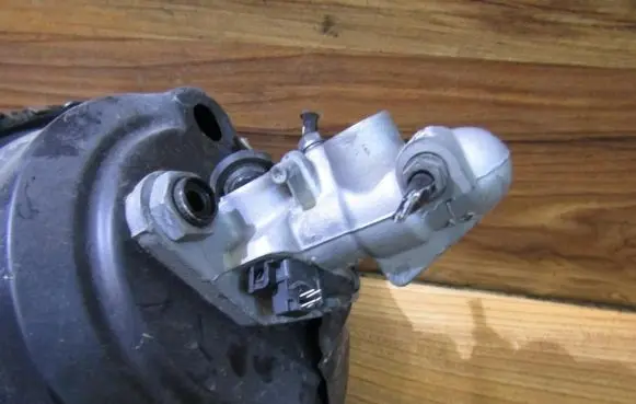 Master brake cylinder