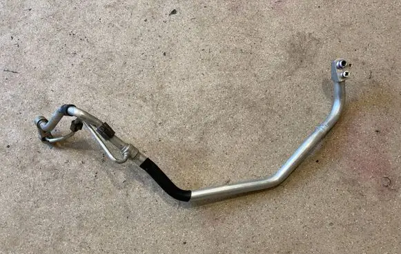 Porsche Cayenne (9Y0 9Y3) Air conditioning (A/C) pipe/hose 9Y0816738B