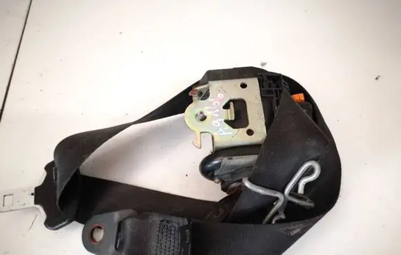 Citroen C4 I Front seatbelt b507744