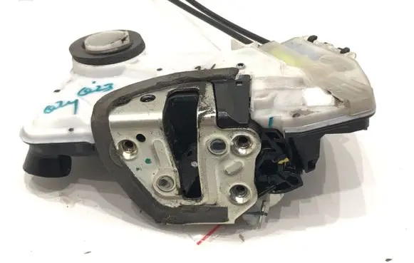 Toyota Aygo AB40 Front door lock