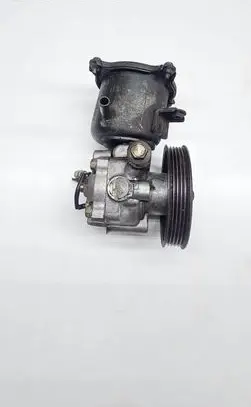 Subaru Forester SF Power steering pump 7801042