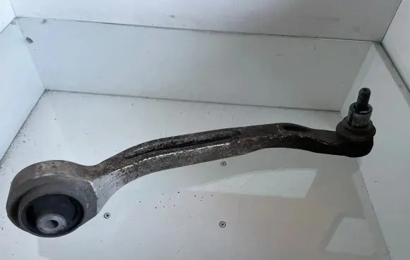 Audi A6 S6 C6 4F Front lower control arm/wishbone 4F0407694B