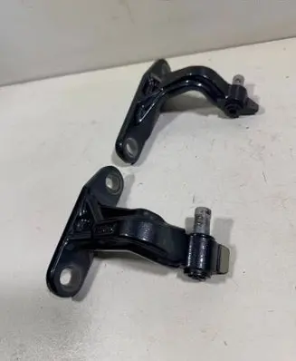 Mercedes-Benz Sprinter W907 W910 Front door hinges set R4A7 R3A7 R1A7