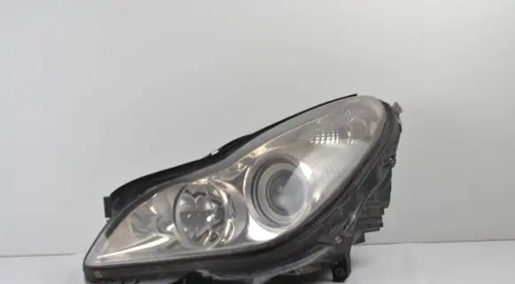 Mercedes-Benz CLS C219 Headlight/headlamp 159677
