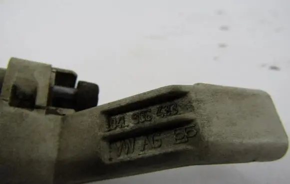 Volkswagen Golf VI Crankshaft position sensor 04L906433