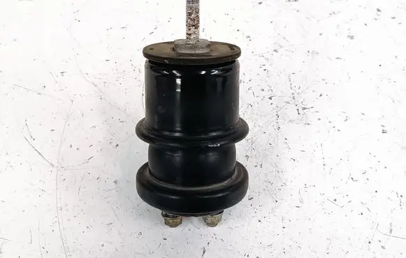 Engine mount bracket