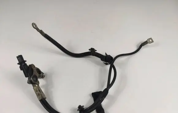 Peugeot 3008 I Positive cable (battery) 9673996680