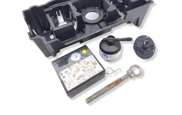 Peugeot 2008 II Tool set 9818867680