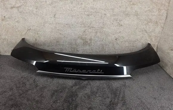 Maserati Grecale Tailgate trim 06701970580