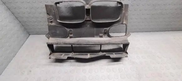 BMW 5 E39 Intercooler air guide/duct channel 8159959