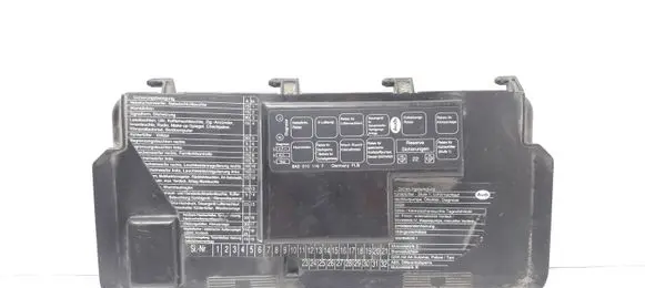 Audi 80 90 S2 B4 Fuse box cover 8A0010116F