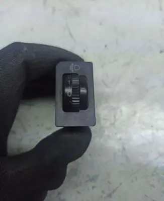 Toyota Corolla E120 E130 Headlight level height control switch