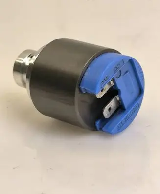 Audi A4 S4 B6 8E 8H Fuel pressure regulator 0501315942