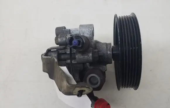 Toyota Corolla E120 E130 Power steering pump