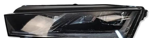 Skoda Octavia Mk4 Headlight/headlamp 5E4941015B4CAR 5E4941015B