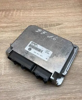 Volkswagen PASSAT B5 Engine control unit/module ECU 3B0907557 5WP4350