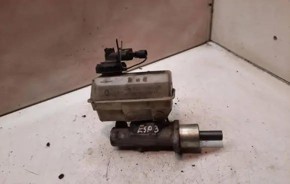 Renault Espace III Master brake cylinder 7700823486 7700823487
