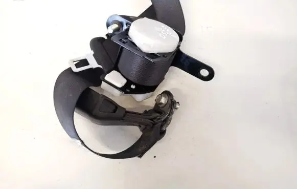 Subaru Legacy Middle seatbelt (rear) tkah0es136 tk-ah0-es136