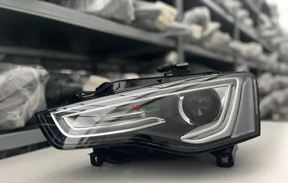 Audi A5 8T 8F Headlight/headlamp 8T0941005C