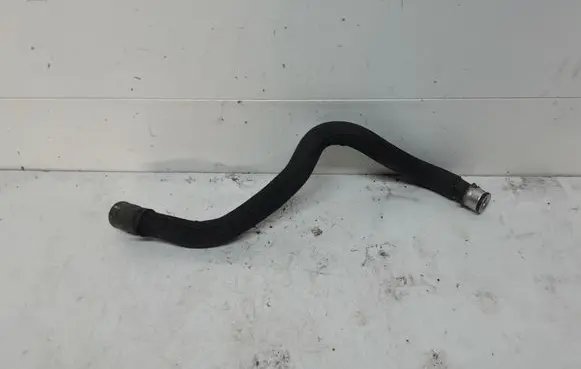 Mercedes-Benz S W221 Engine coolant pipe/hose A2215015684