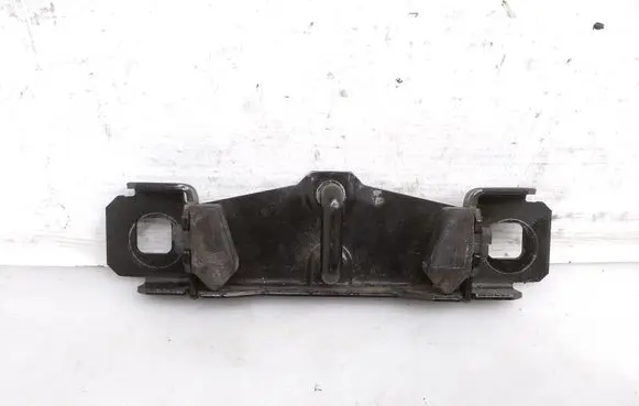 Land Rover Range Rover Evoque L538 Trunk lock loop 3M51R404B12