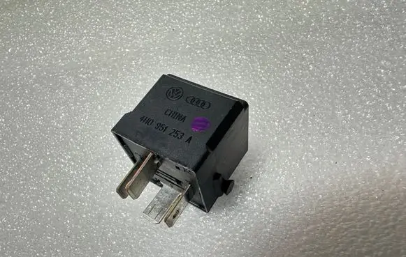 Audi A6 S6 C7 4G Other relay 4H0951253A