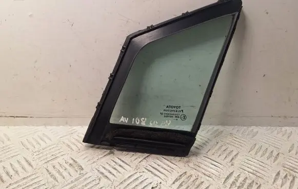 Toyota Avensis T270 Front door vent window glass four-door 6821505010 6812505010 43R001605
