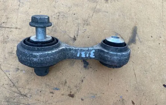 BMW 5 F10 F11 Rear control arm 169032