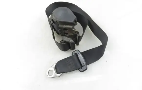 Volkswagen II LT Front seatbelt 0028607685