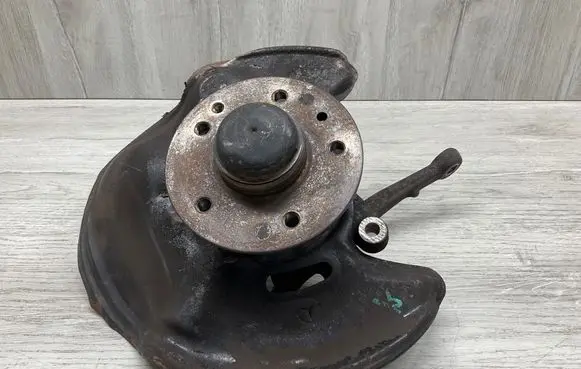Mercedes-Benz SL AMG R129 Front wheel hub 1293300320 A1293300320