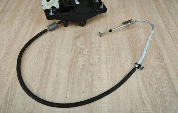 Audi A4 S4 B9 Gear shift cable linkage 8W0713052K