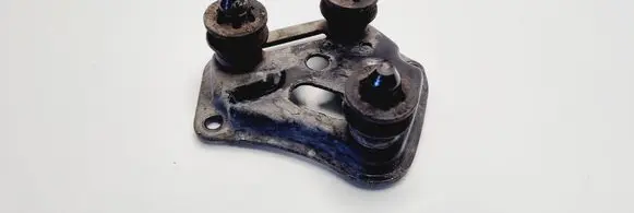 Volkswagen PASSAT B6 ABS pump bracket 