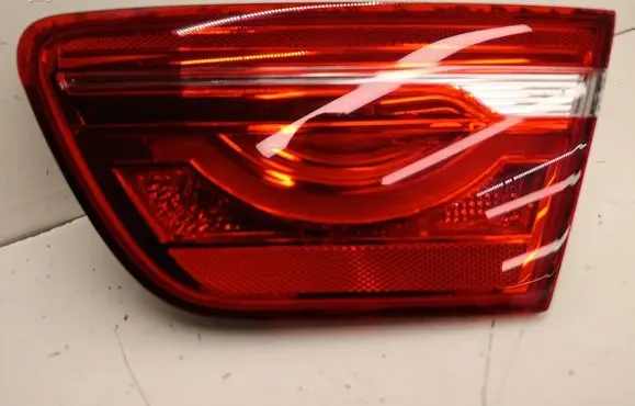 Jaguar XE Tailgate rear/tail lights 19733902